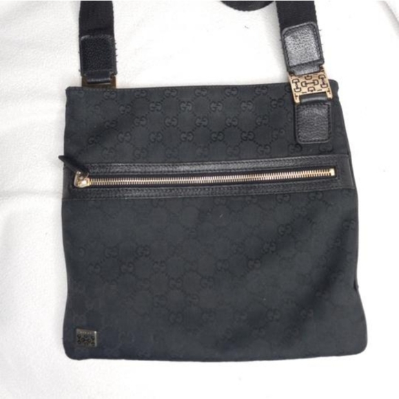 Authentic Gucci GG Monogram Supreme Horsebit Messenger Crossbody Bag - Picture 3 of 12